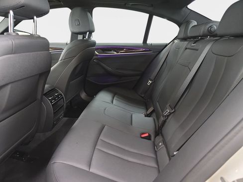 Used 2020 BMW 530i w/ Convenience Package RWD image 14