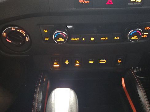 Used 2023 Nissan Frontier PRO-4X w/ Pro Convenience Package image 24