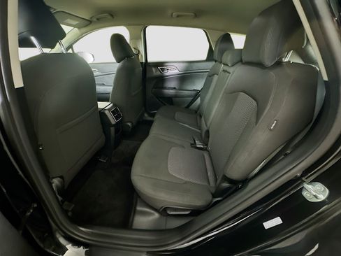 Used 2025 Kia Sportage LX FWD image 28