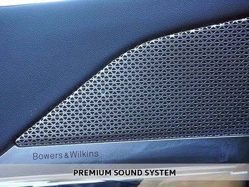 Used 2023 BMW 760i xDrive w/ Parking Assistance Package image 5