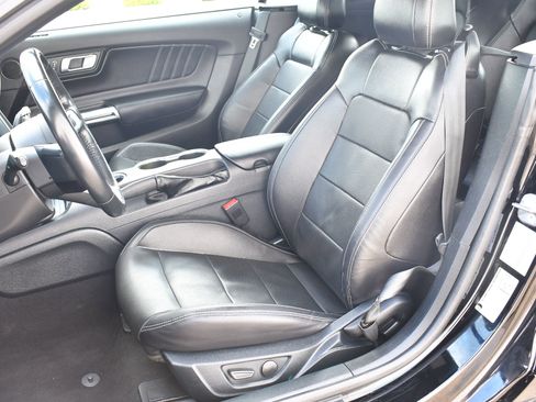 Used 2023 Ford Mustang Premium RWD image 11