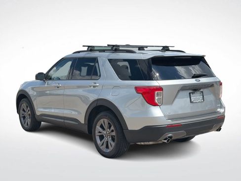 Used 2023 Ford Explorer XLT w/ Equipment Group 202A AWD/4WD image 6