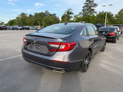 Used 2021 Honda Accord Touring image 6