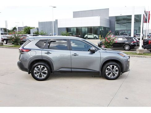 Used 2023 Nissan Rogue SV w/ SV Premium B Package FWD image 8