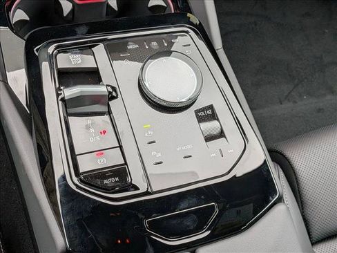 New 2026 BMW 530i xDrive w/ M Sport Package image 16