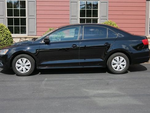 Used 2013 Volkswagen Jetta S FWD image 4