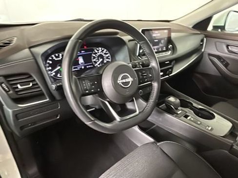 Used 2022 Nissan Rogue S FWD image 14