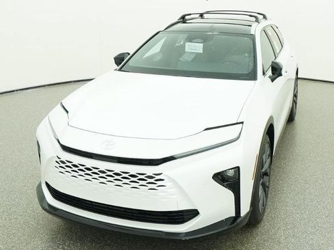 New 2026 Toyota Crown Signia AWD/4WD image 4