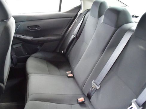 Used 2025 Nissan Sentra S FWD image 10
