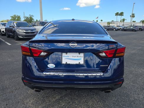 Used 2023 Nissan Altima 2.0 SR image 5