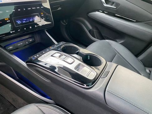 Used 2024 Hyundai Tucson Limited image 13