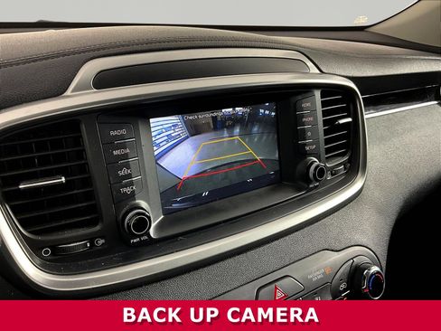 Used 2020 Kia Sorento LX AWD/4WD image 13