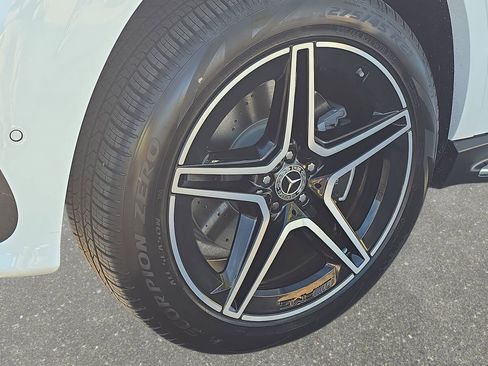 New 2026 Mercedes-Benz GLS 450 4MATIC image 31