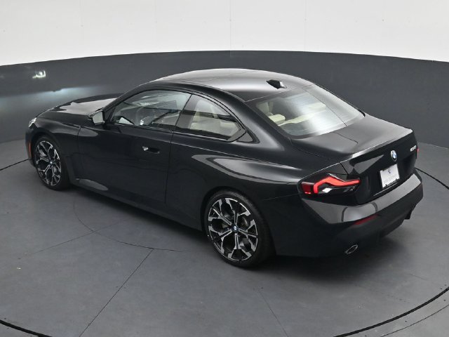 Certified 2025 BMW 230i Coupe w/ Premium Package RWD image 28