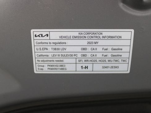 Used 2023 Kia Soul LX w/ LX Technology Package FWD image 35