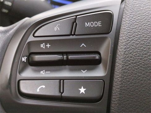 Certified 2023 Hyundai Venue Limited image 30