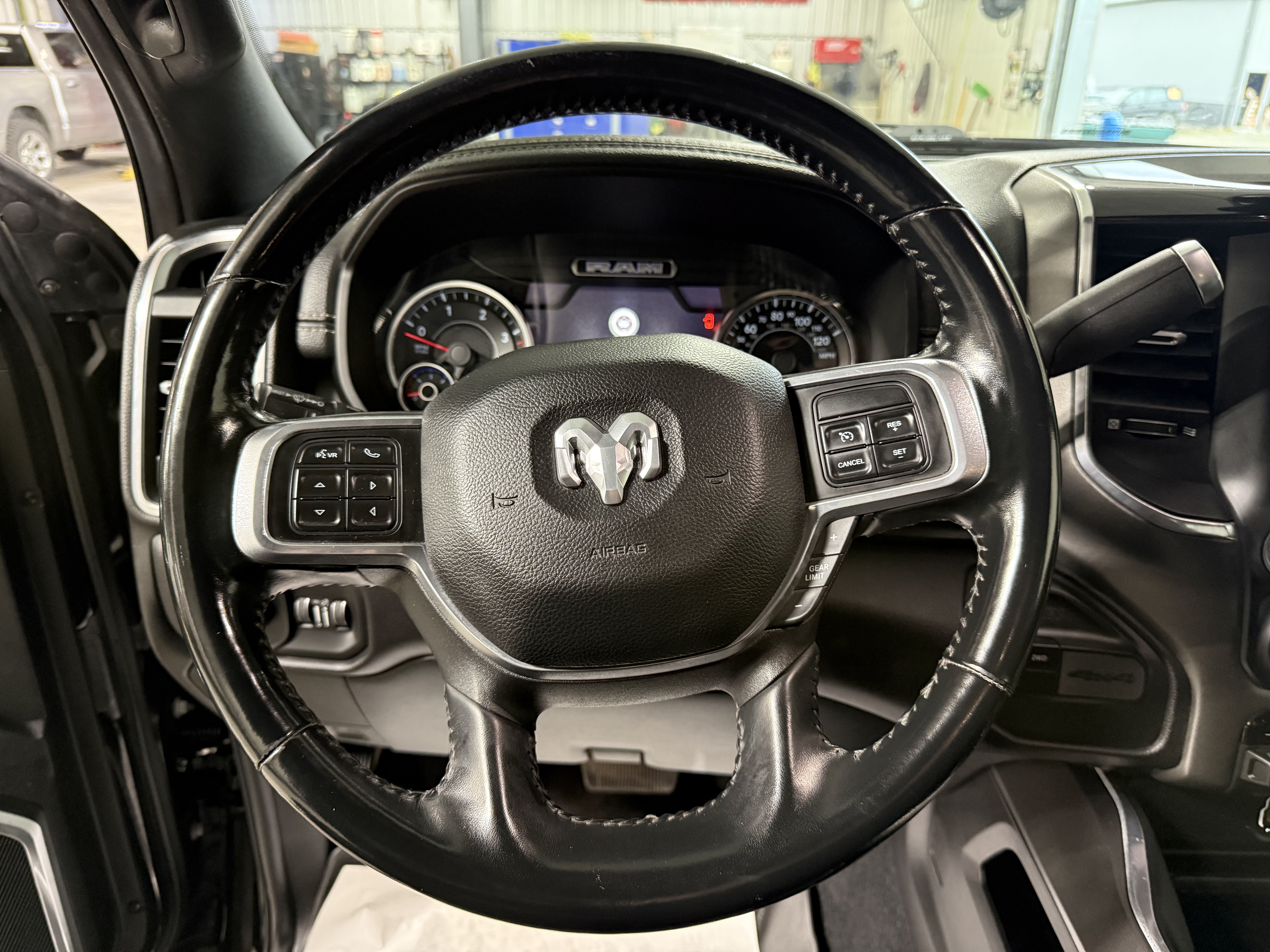 Used 2022 RAM 2500 Laramie w/ Night Edition AWD/4WD image 16