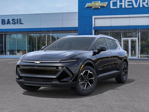 New 2026 Chevrolet Equinox EV LT FWD image 6