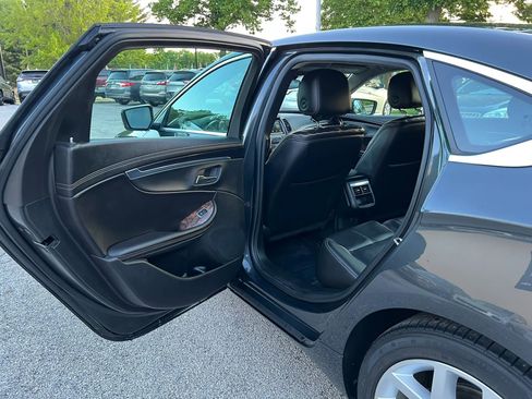 Used 2015 Chevrolet Impala LTZ FWD image 12