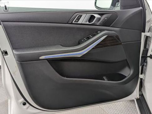 Used 2020 BMW X5 sDrive40i w/ Premium Package RWD image 13