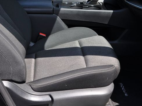 Used 2024 Nissan Rogue SV image 22