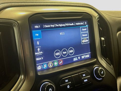 Used 2019 Chevrolet Silverado 1500 LT Trail Boss image 17