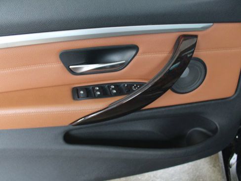 Used 2016 BMW 428i Convertible RWD image 18