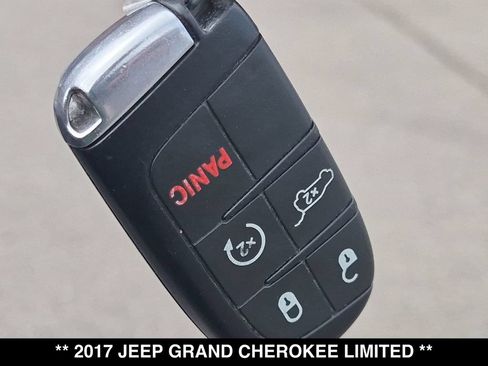 Used 2017 Jeep Grand Cherokee Limited w/ Luxury Group II AWD/4WD image 28