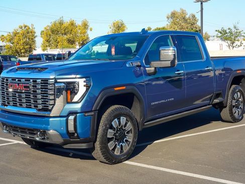 New 2026 GMC Sierra 3500 Denali w/ Denali Reserve Package image 3