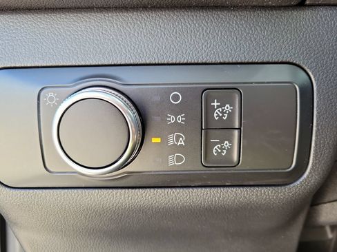Used 2021 Ford Escape SE w/ Cold Weather Package FWD image 20