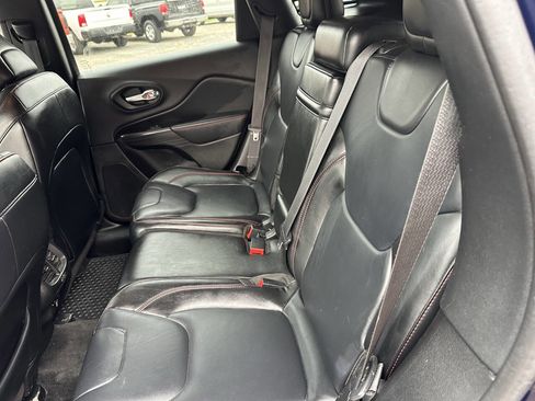 Used 2014 Jeep Cherokee Trailhawk w/ Leather Interior Group image 12