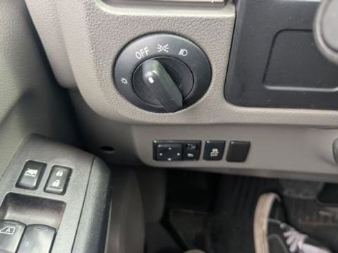 Used 2016 Nissan NV 1500 SV RWD image 28