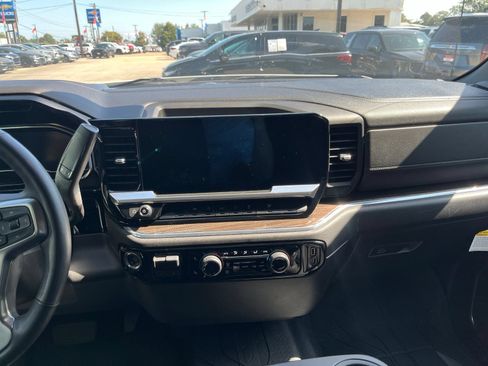 Certified 2024 Chevrolet Silverado 1500 LT w/ Texas Edition Plus RWD image 10