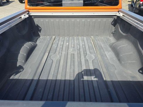 Used 2019 Nissan Titan PRO-4X w/ Pro-4x Convenience Package AWD/4WD image 18