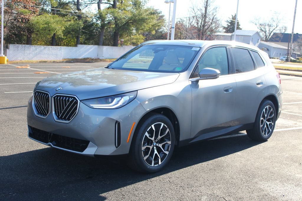 Used 2026 BMW X3 xDrive30i w/ Premium Package AWD/4WD image 3