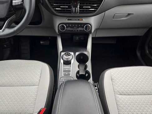 Certified 2023 Ford Escape Active AWD/4WD image 20