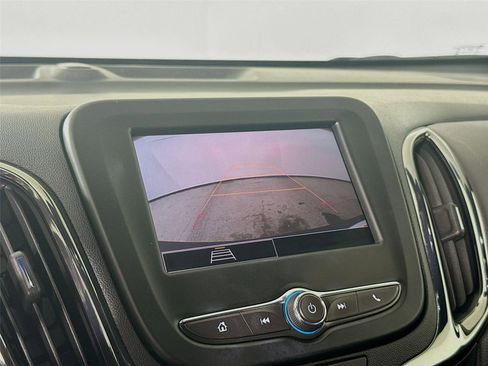Used 2024 Chevrolet Equinox RS AWD/4WD image 14