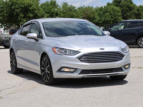 Used 2019 Ford Fusion S FWD image 4