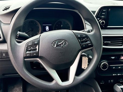 Used 2020 Hyundai Tucson SE w/ Winter Weather Package image 11