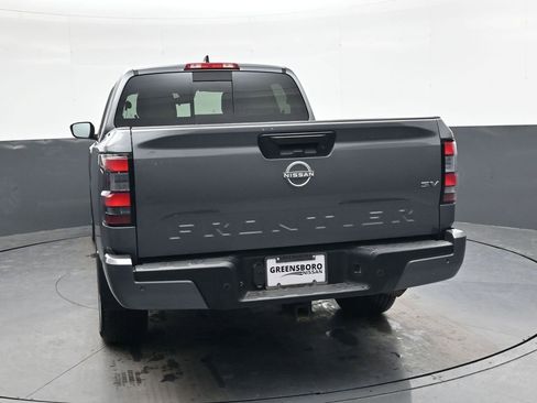 Used 2024 Nissan Frontier SV w/ Technology Package image 5