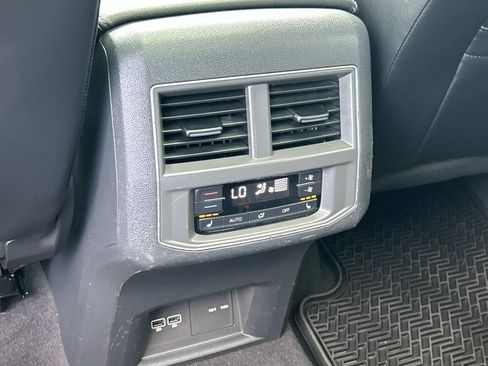Used 2019 Volkswagen Atlas SEL Premium AWD/4WD image 25