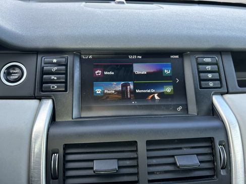 Used 2016 Land Rover Discovery Sport HSE image 28