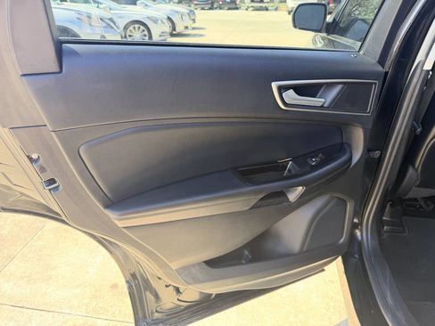 Used 2017 Ford Edge SEL w/ Equipment Group 201A image 17