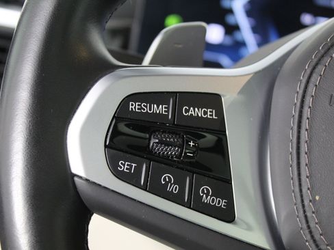 Certified 2024 BMW X6 M60i w/ Dynamic Handling Package image 15