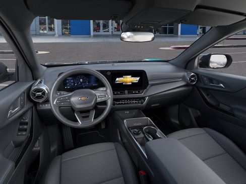 New 2027 Chevrolet Equinox LT w/ Convenience Package II FWD image 16