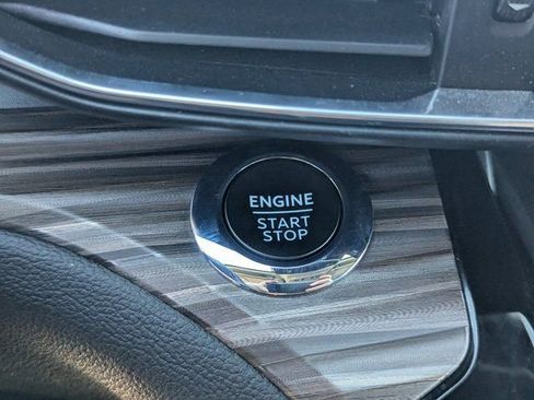 Used 2023 Ford Explorer Limited image 17