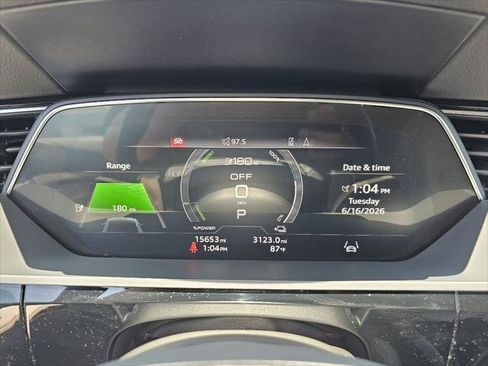 Used 2024 Audi Q8 e-tron Premium Plus AWD/4WD image 12