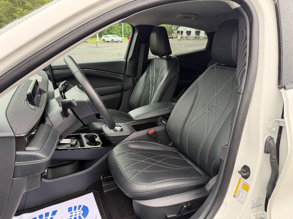 Used 2024 Ford Mustang Mach-E Select AWD/4WD image 27