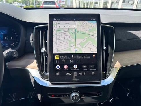 Certified 2025 Volvo XC90 B6 Plus AWD/4WD image 25