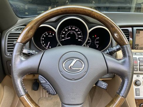 Used 2008 Lexus SC 430 Convertible RWD image 21